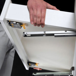 Silver full extension runners with clip and soft close, Zinc plated, Steel - Image 6